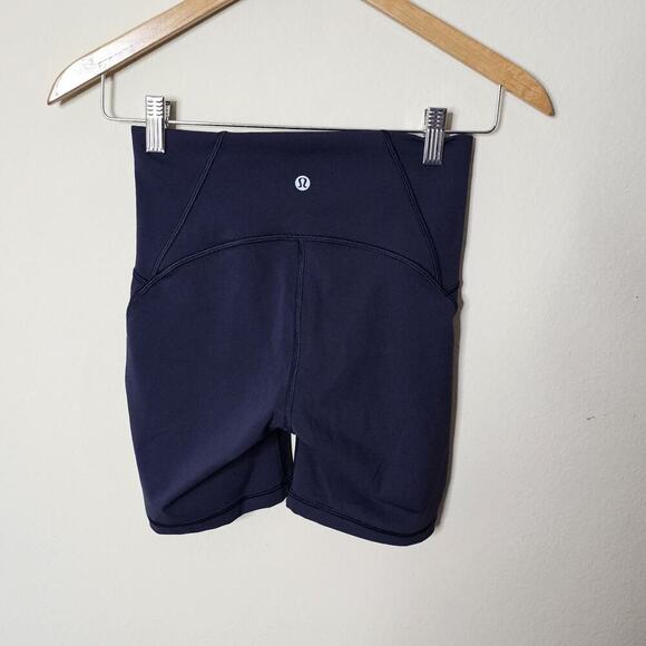 Lululemon Midnight Navy Train Times Short 6" Full-On Luxtreme Biker Size 4 - Picture 5 of 9